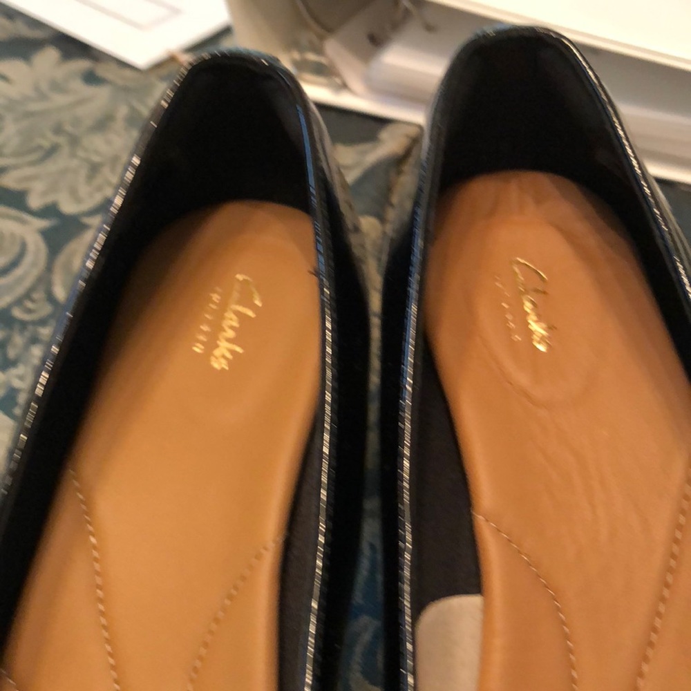 Shoes - Picture 2 of 4